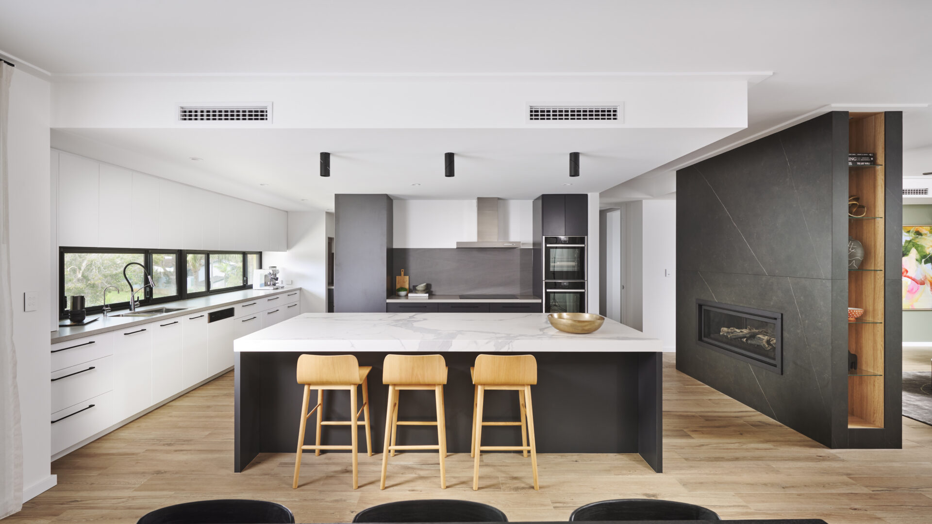 Kalari Haus: luxury contemporary home Perth - Kitchen