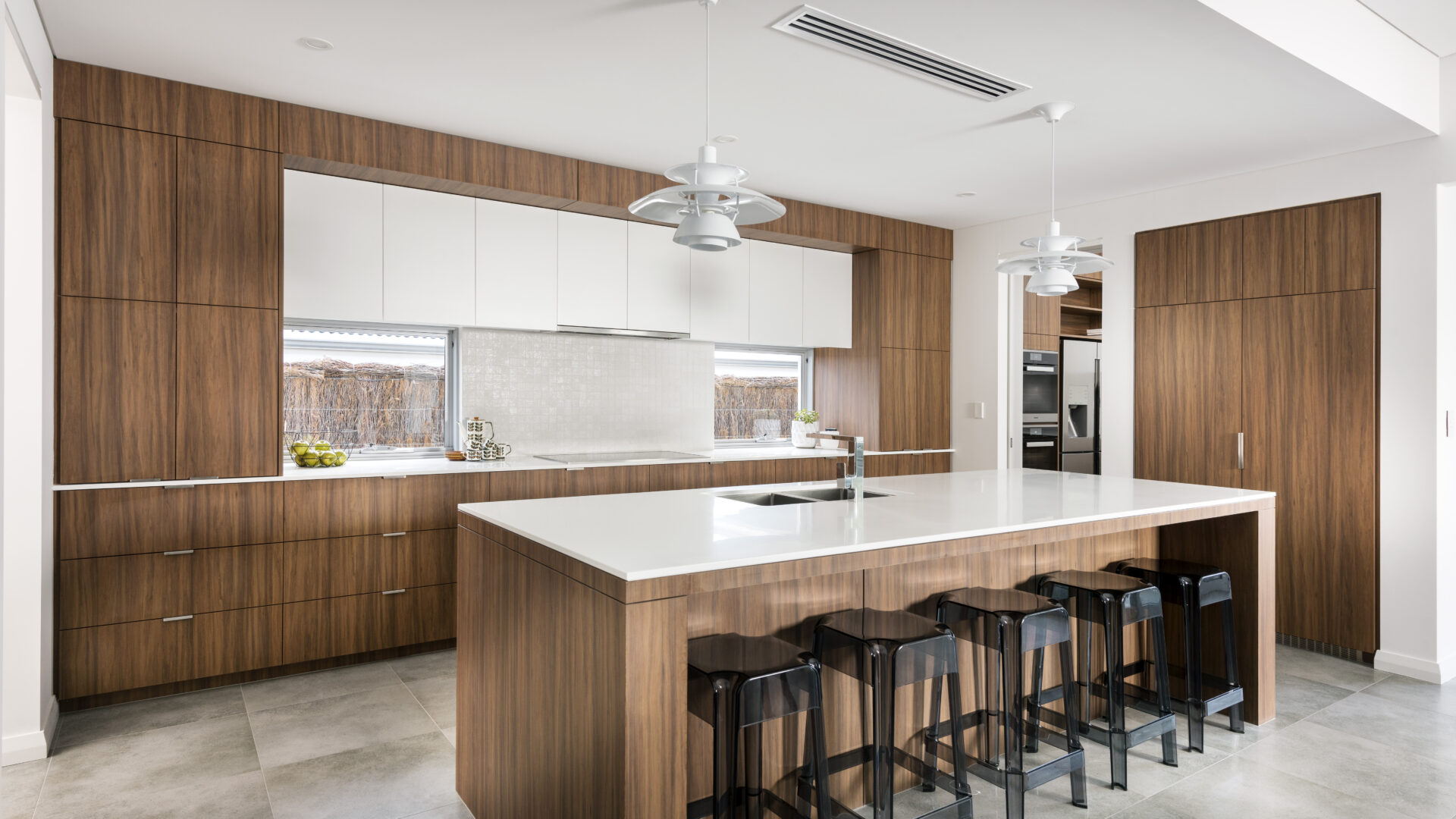MCM: Luxury mid-century modern Home Perth - kitchen