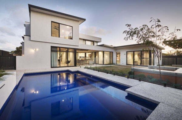 Kalari Haus: luxury contemporary home Perth - backyard with pool