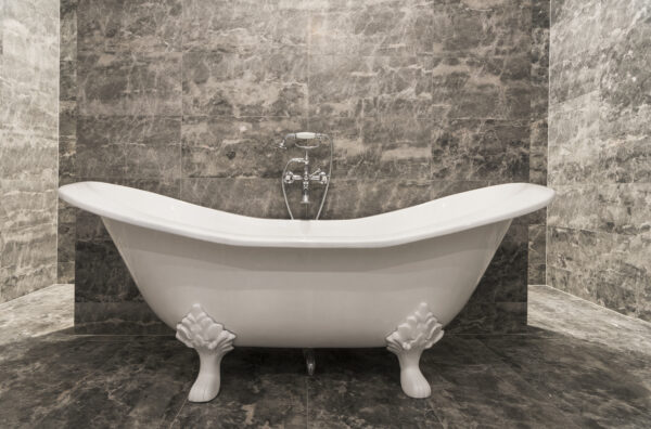 Hamptons Case Study - Applecross bathtub