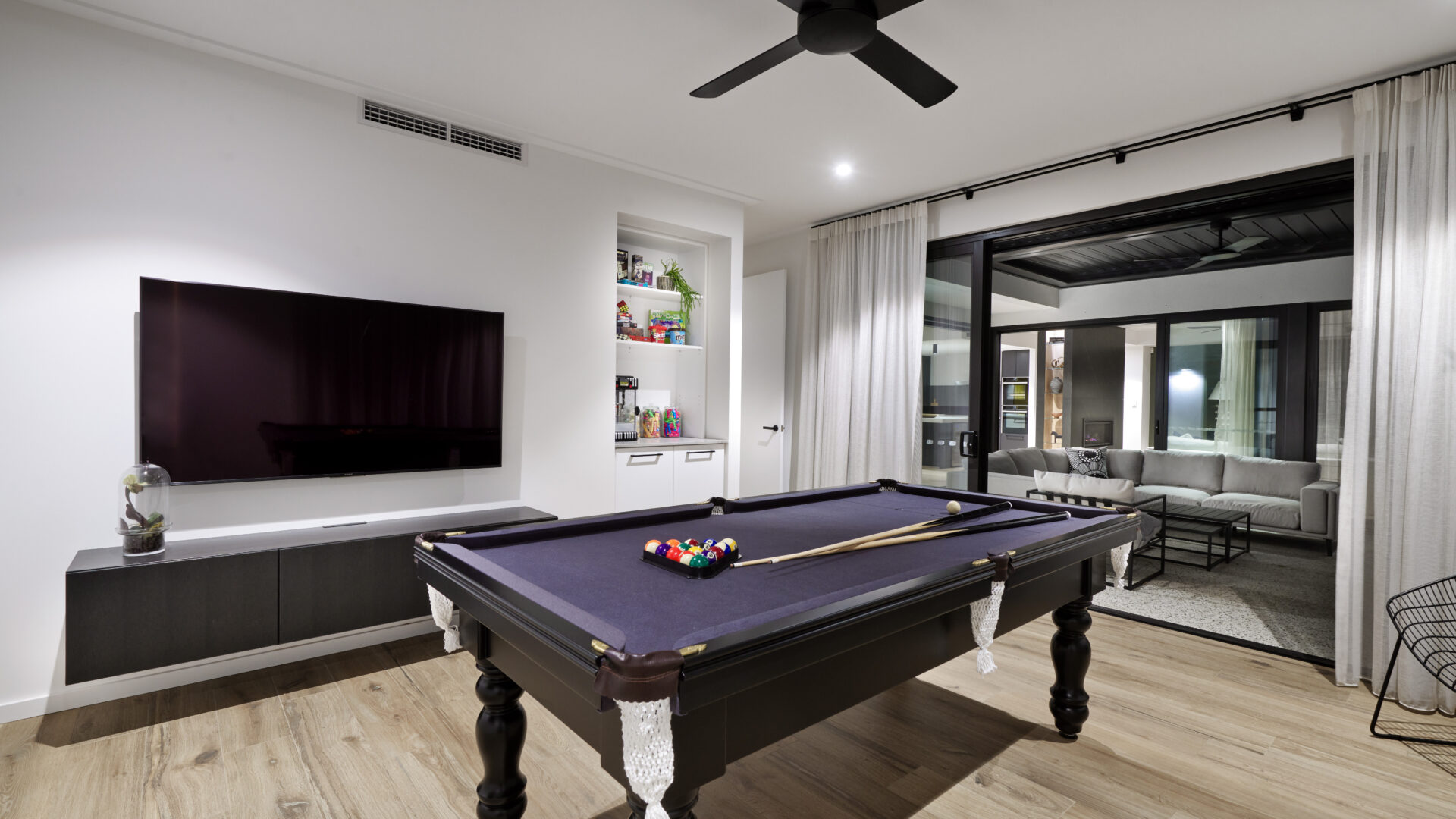 Kalari Haus: luxury contemporary home Perth - Activity room