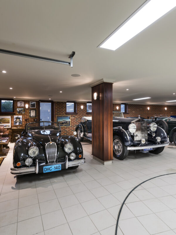 Luxury Garage