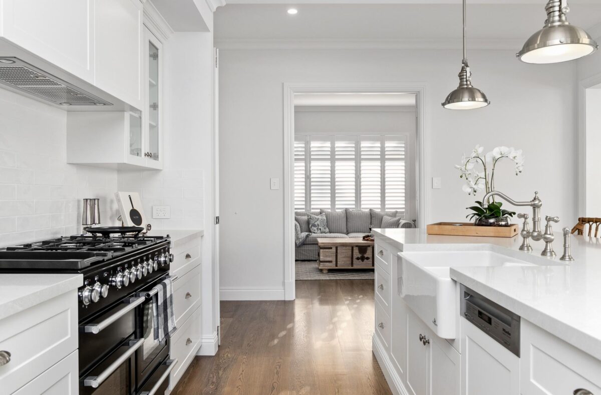 The Big Blue: Luxury Hamptons Home Perth