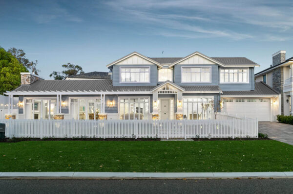 The Big Blue: Luxury Hamptons Home Perth