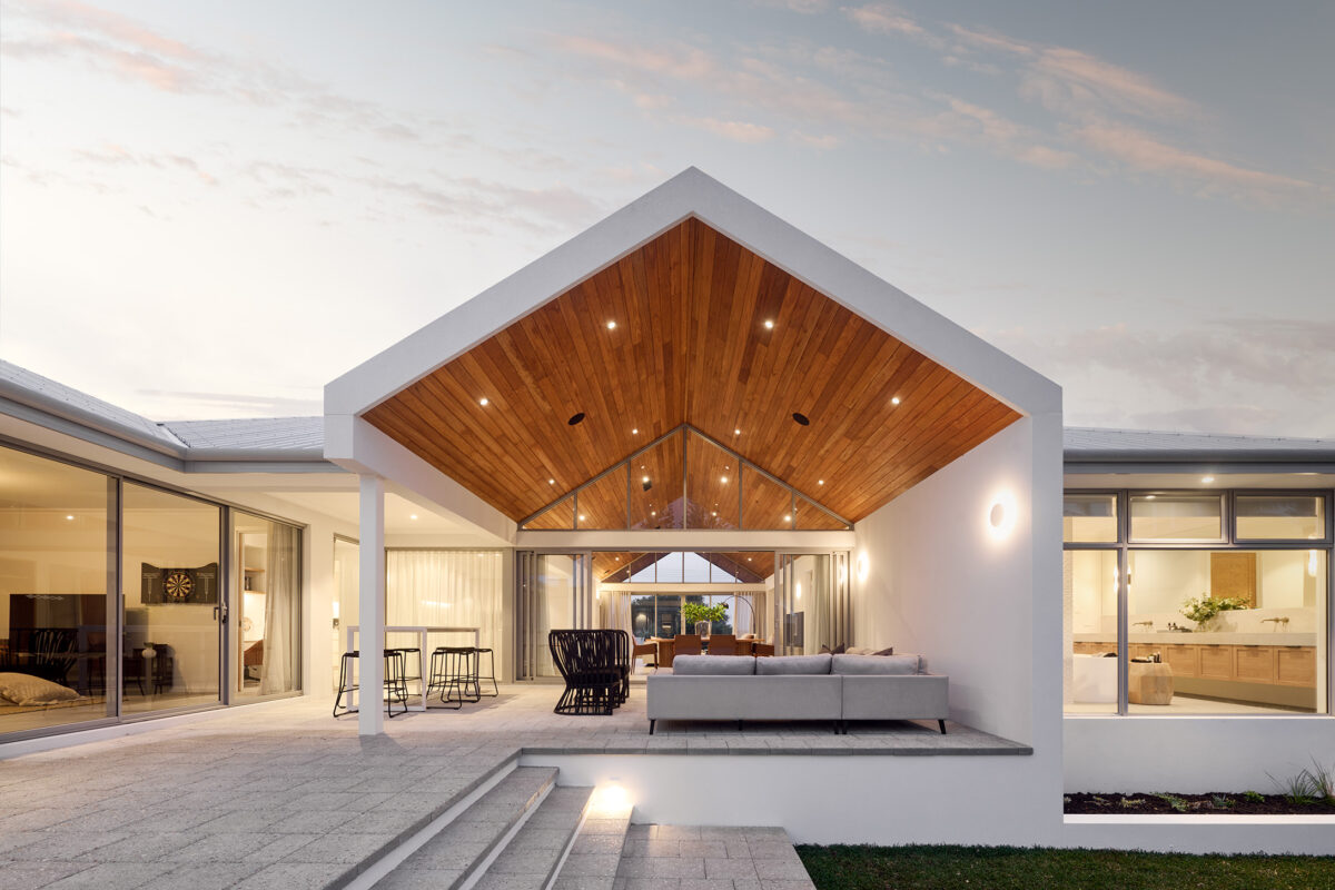 covered alfreso area with timber ceiling and LEDS